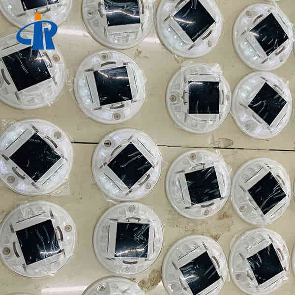 Synchronous flashing cat eye road stud with anchors factory